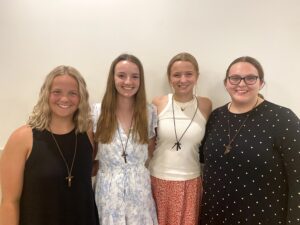 Photo: New G Singers 2021-2022 Officers